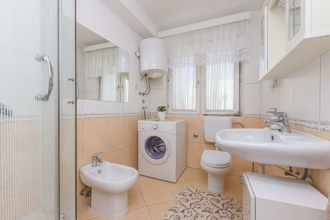 Apartment Nansy Омиш Номер фото